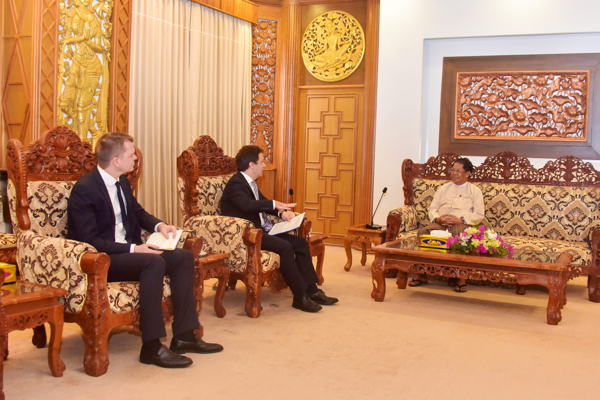 Deputy Prime Minister and Union Minister for Foreign Affairs receives the Chief of Mission of International Organization for Migration Myanmar(22 August2023)