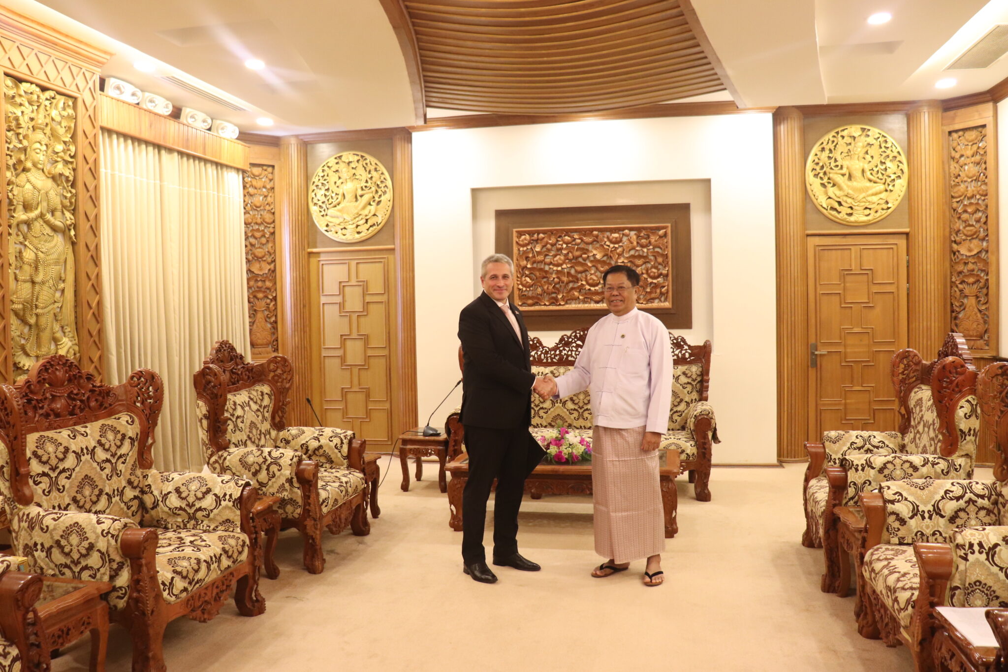 Deputy Prime Minister and Union Minister for Foreign Affairs receives Ambassador of Belarus to Myanmar(19-2-2024)